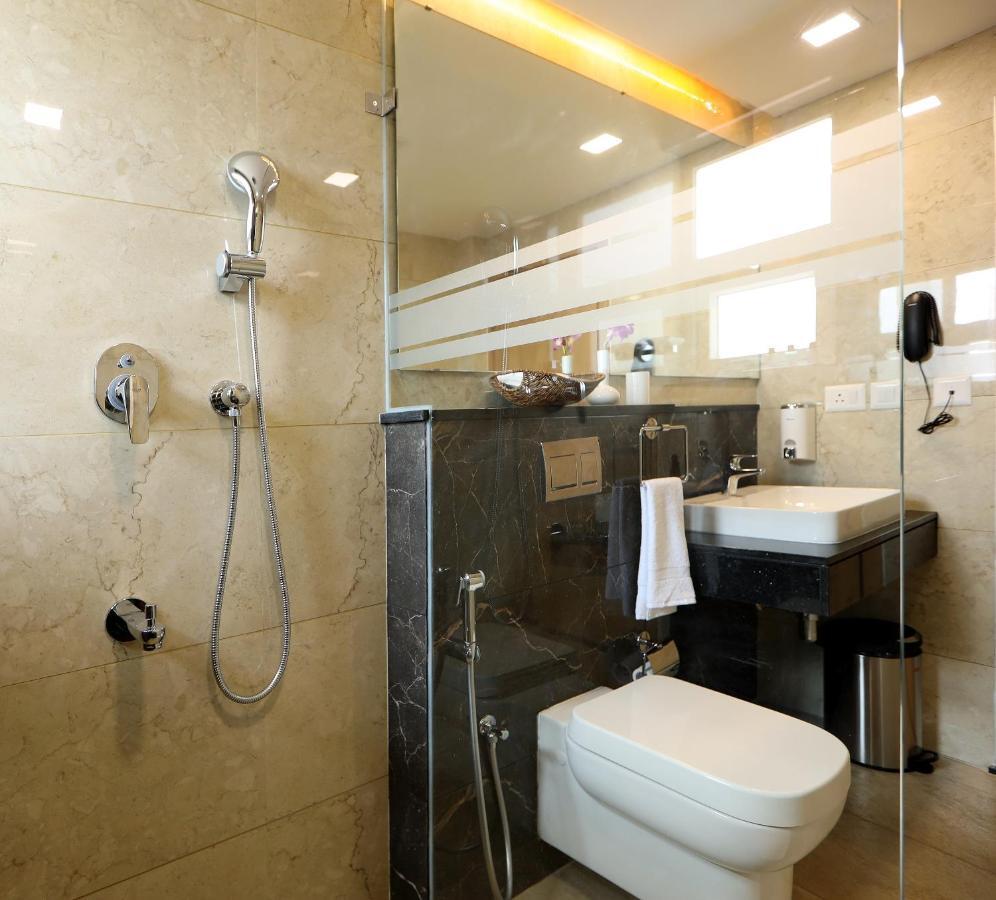 Flora Charishma Residency Aluva Hotel Kochi Exterior foto