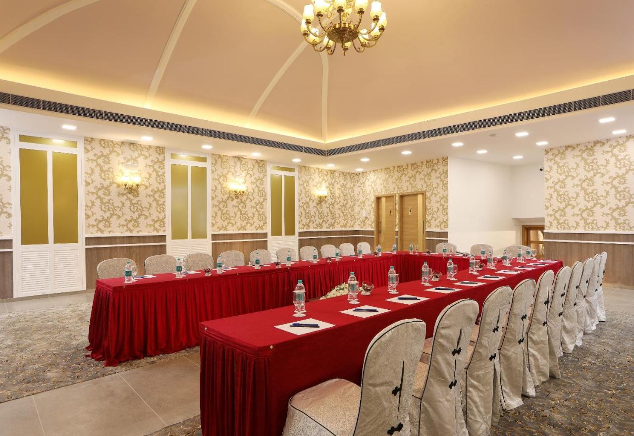 Flora Charishma Residency Aluva Hotel Kochi Exterior foto