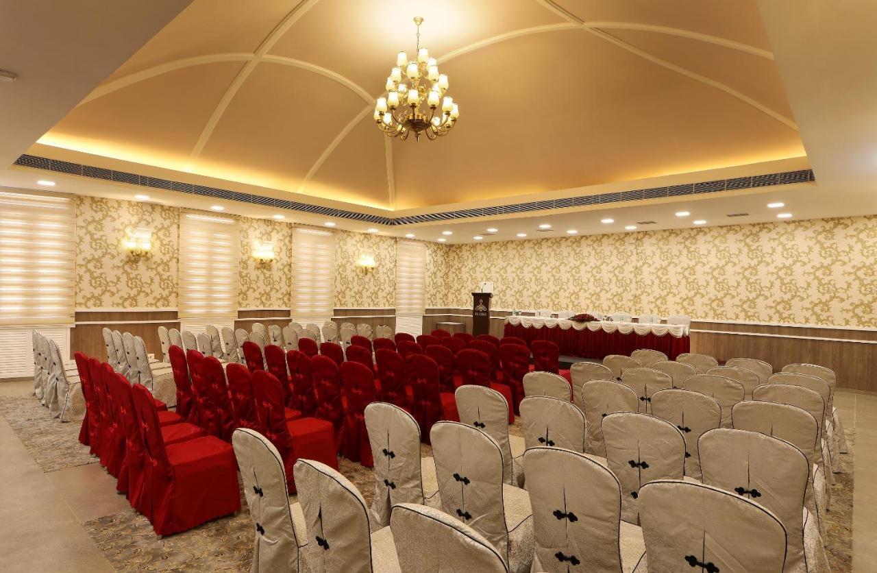 Flora Charishma Residency Aluva Hotel Kochi Exterior foto