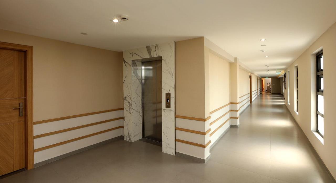 Flora Charishma Residency Aluva Hotel Kochi Exterior foto